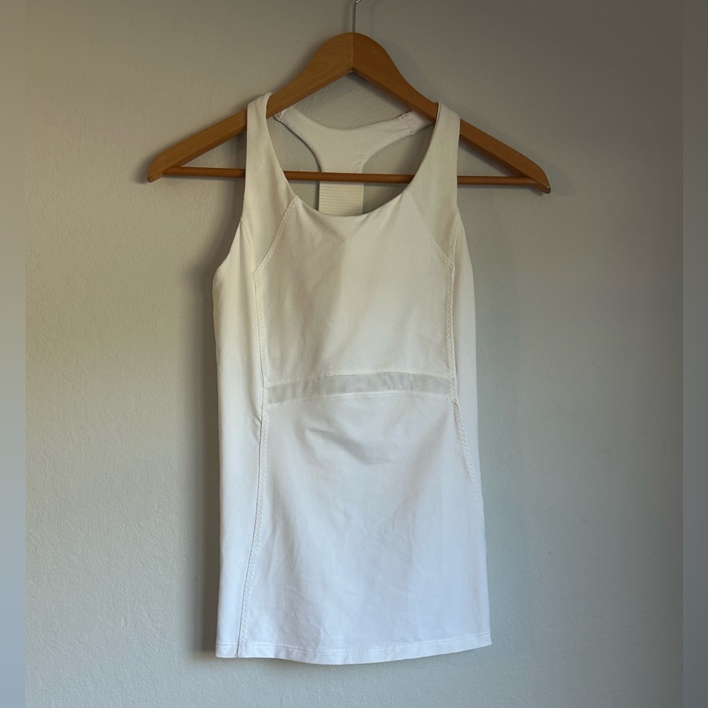 Athleta White Sleeveless workout shirt